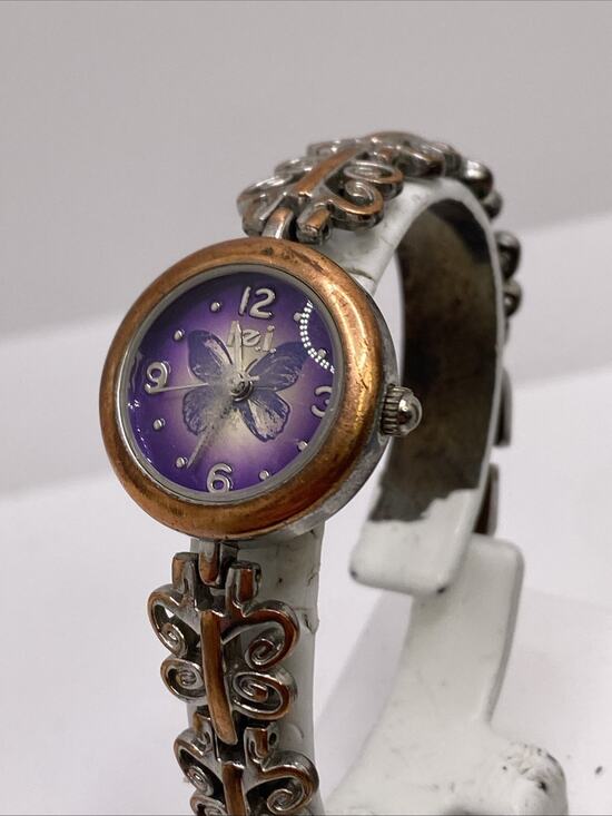LEI Accessories - Vintage Lei Womens Watch Works New Battery